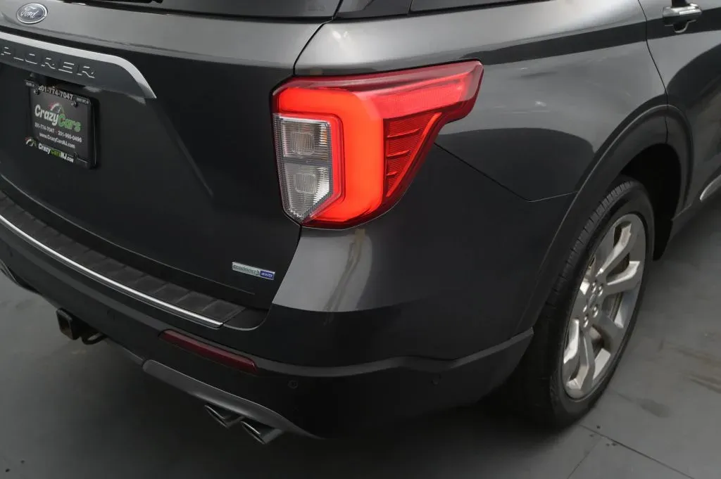 Ford Explorer photo 19