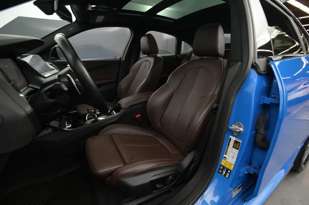 BMW 2 Series photo 43