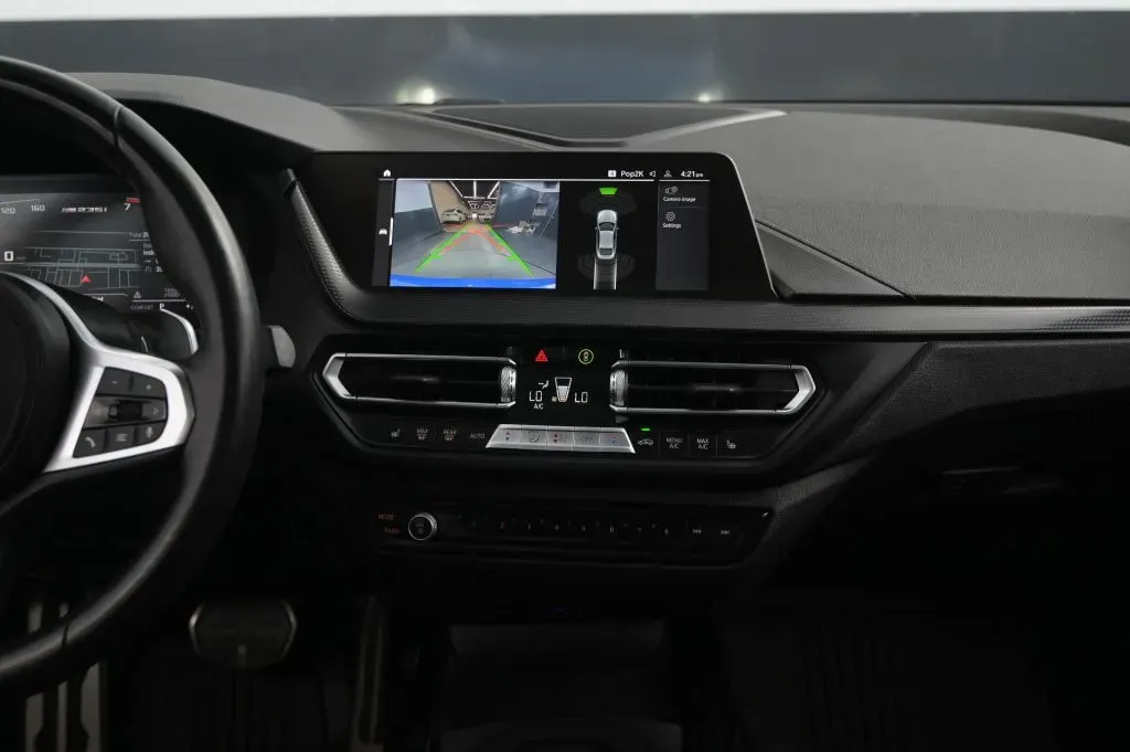 BMW 2 Series photo 36