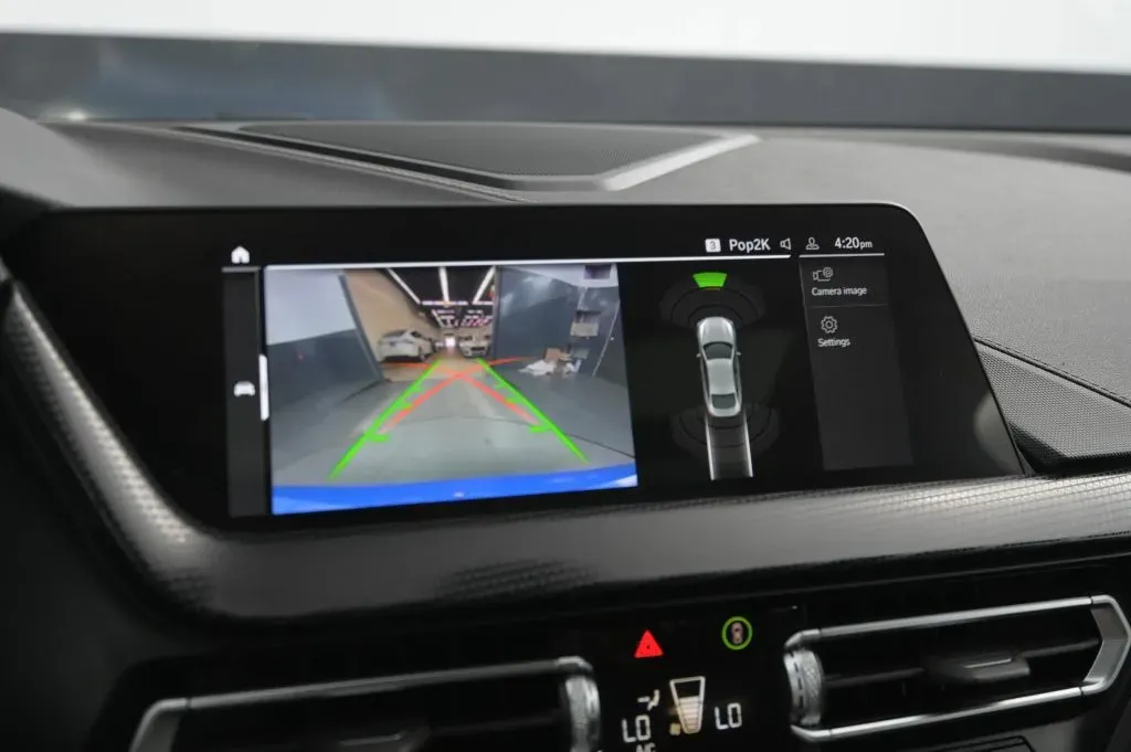 BMW 2 Series photo 30