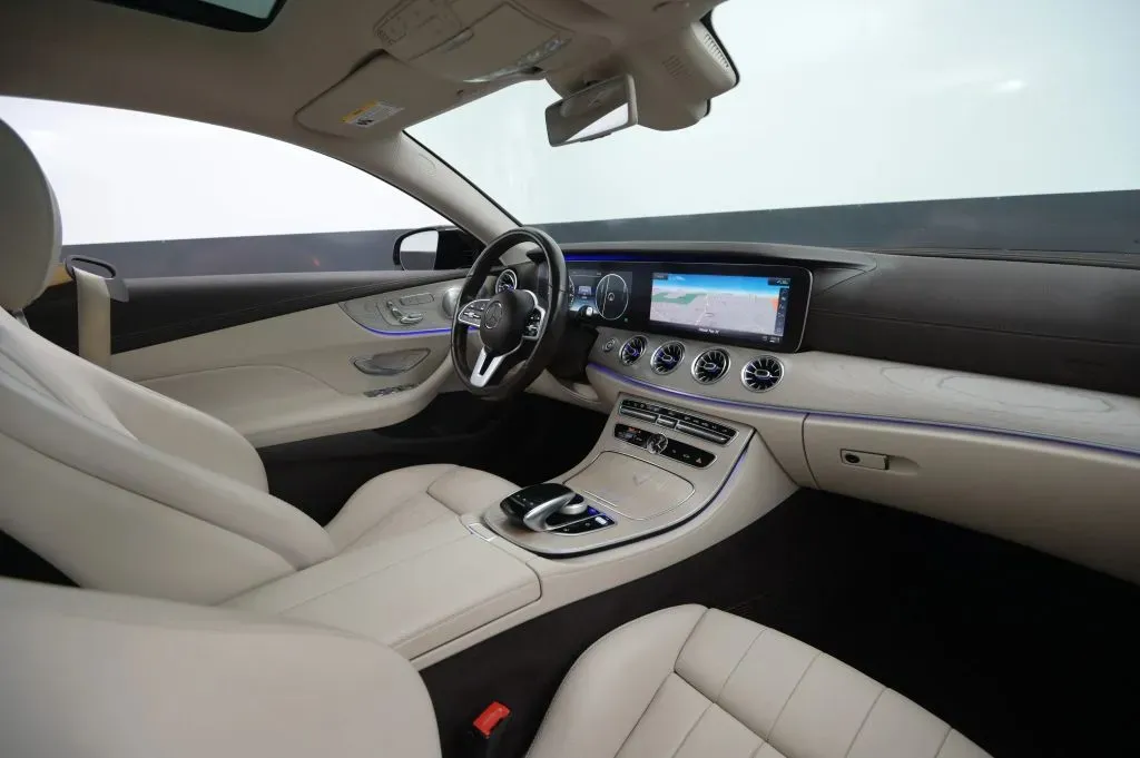Mercedes-Benz E-Class photo 47