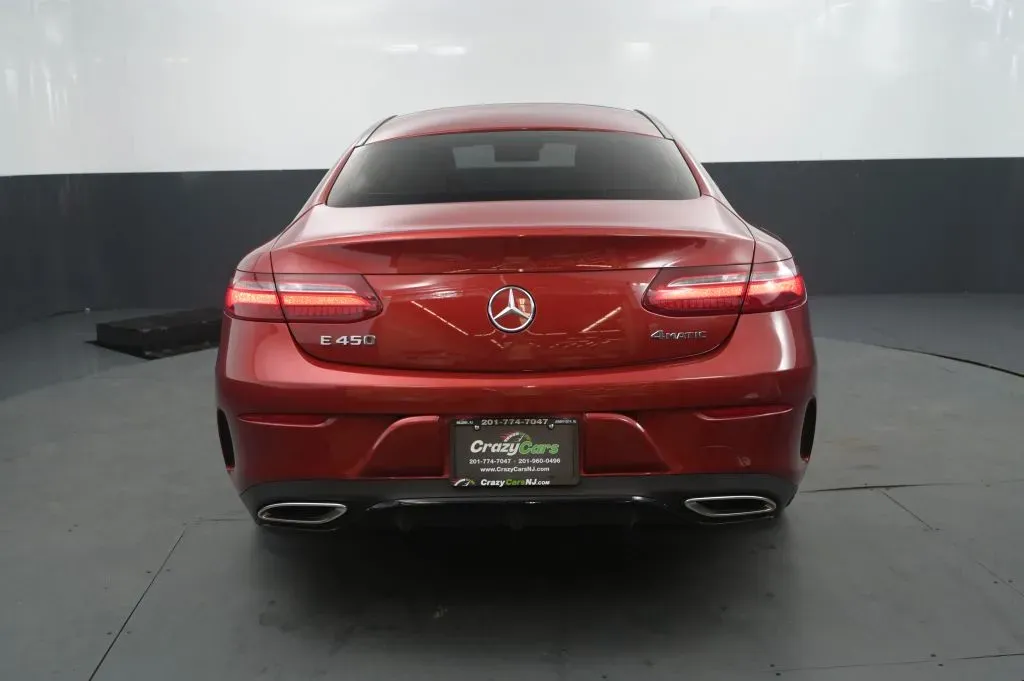 Mercedes-Benz E-Class photo 4