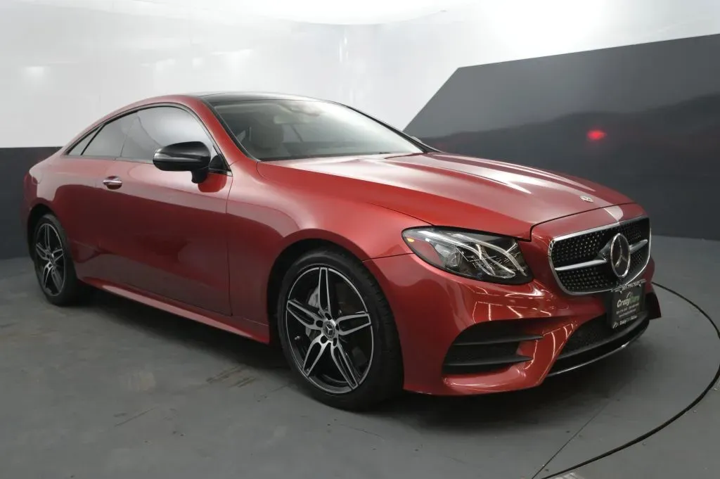 Mercedes-Benz E-Class photo 7