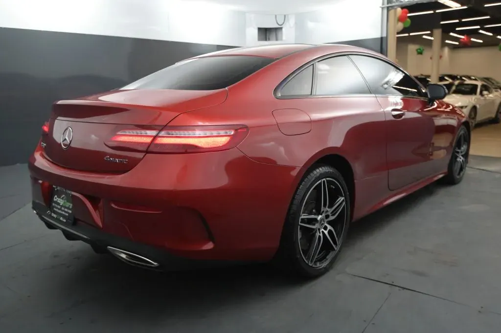 Mercedes-Benz E-Class photo 5