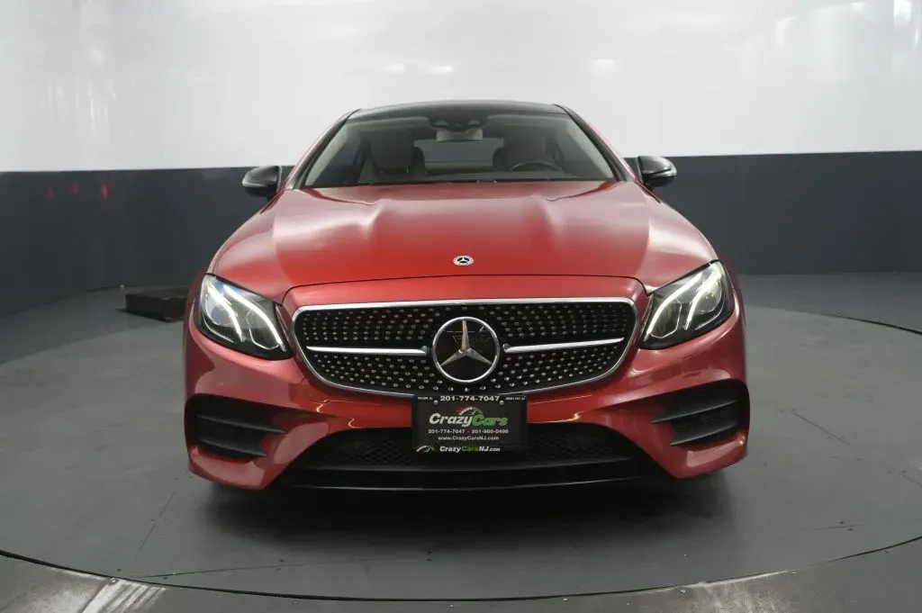 Mercedes-Benz E-Class photo 8