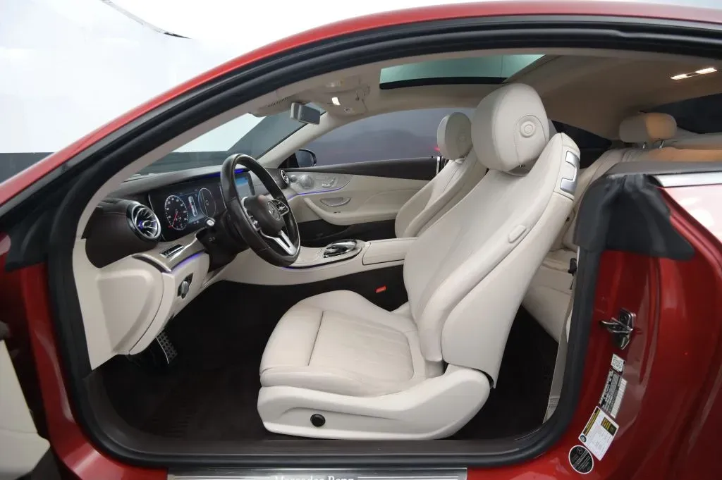 Mercedes-Benz E-Class photo 40