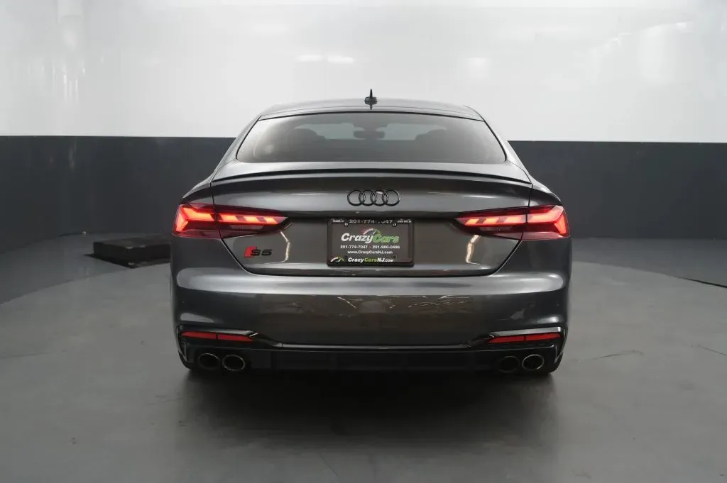 Audi S5 photo 4