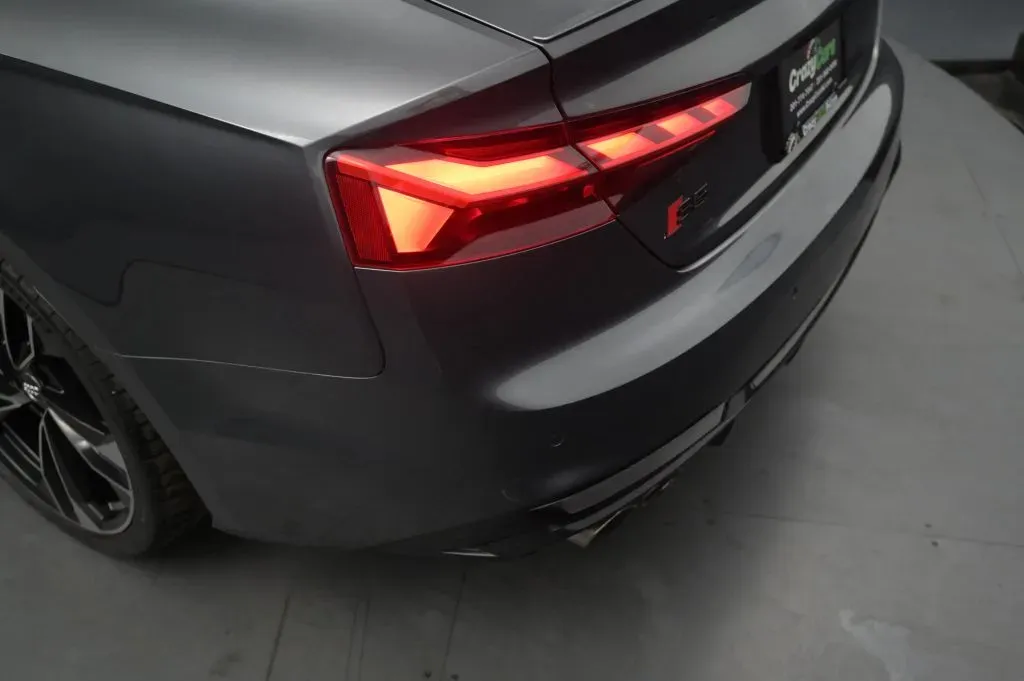 Audi S5 photo 17