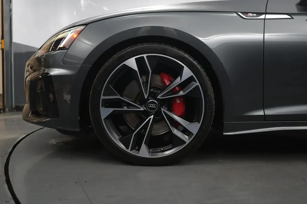 Audi S5 photo 11