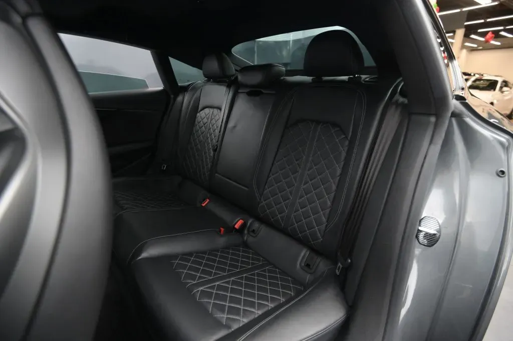 Audi S5 photo 49