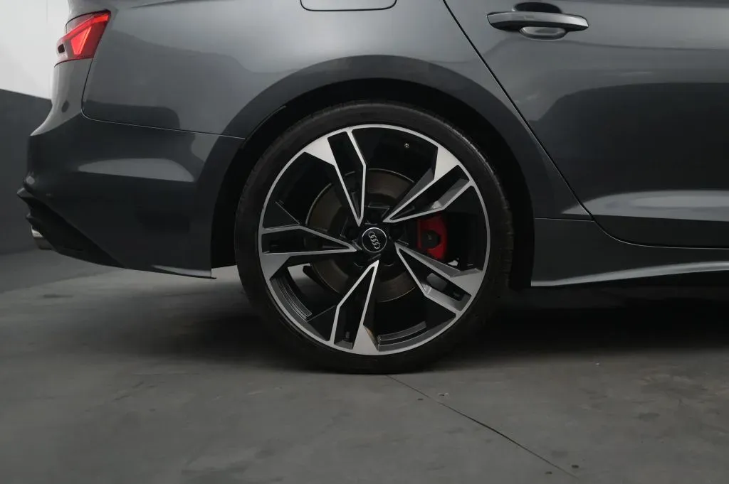 Audi S5 photo 19