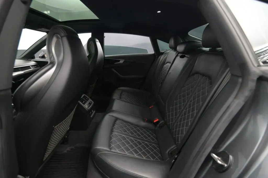 Audi S5 photo 47