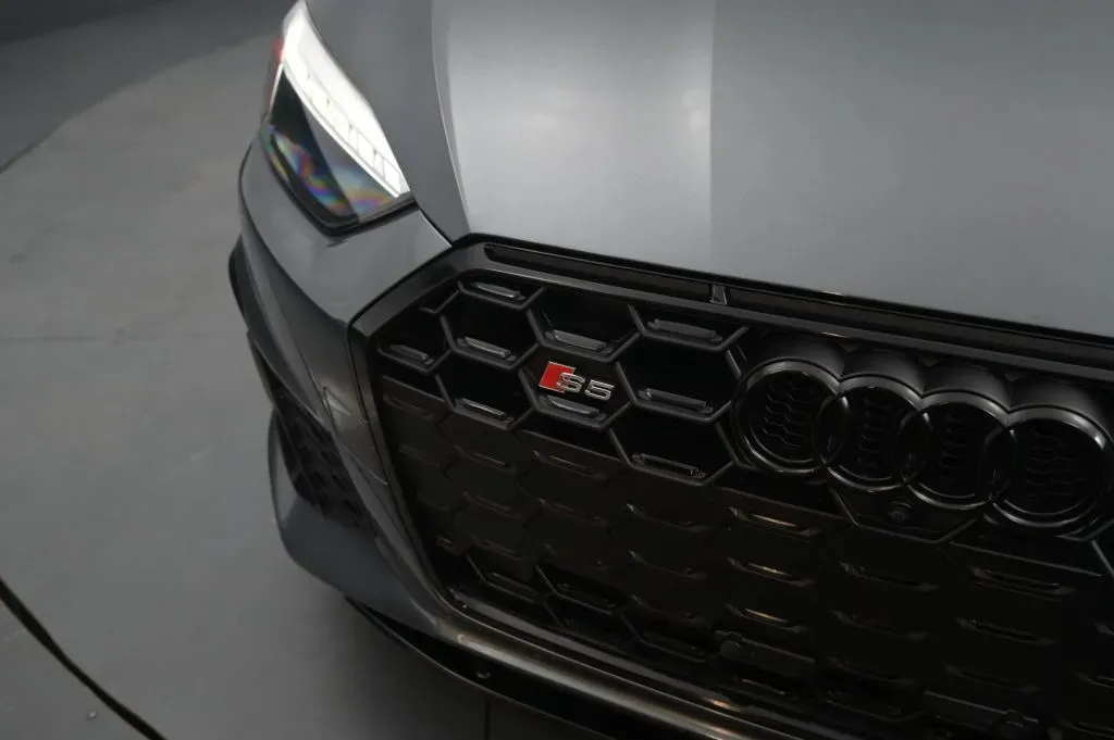 Audi S5 photo 9