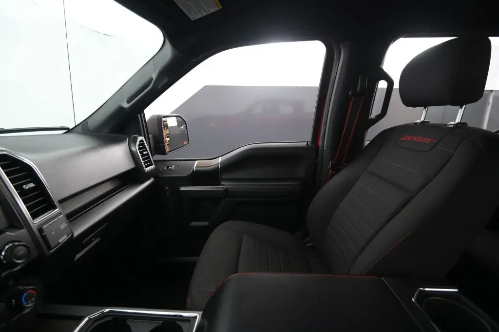 Ford F-150 photo 31