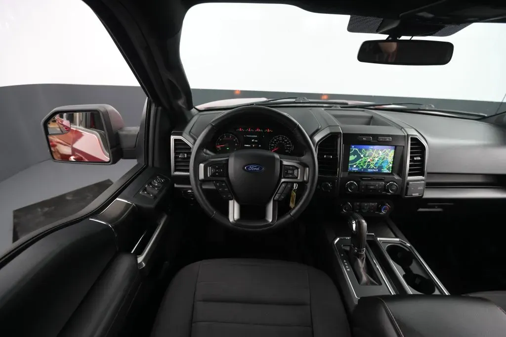 Ford F-150 photo 38