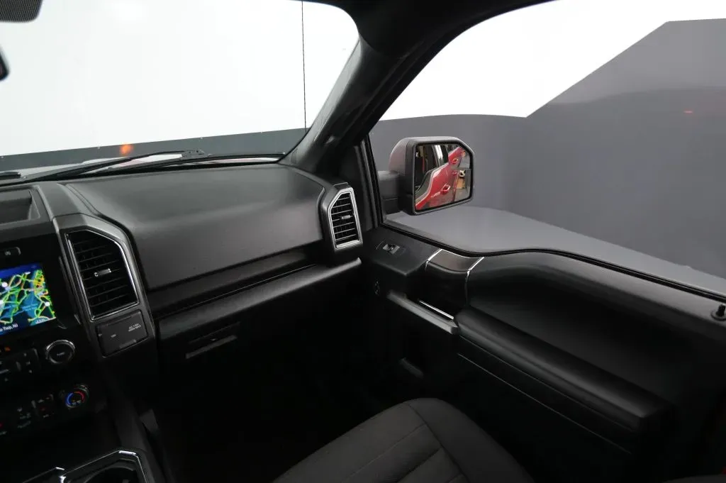 Ford F-150 photo 36