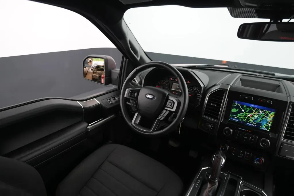 Ford F-150 photo 37