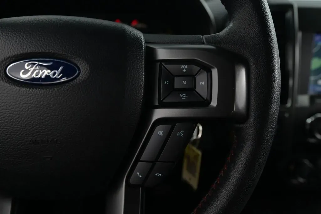 Ford F-150 photo 26