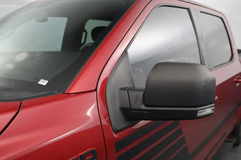 Ford F-150 photo 11
