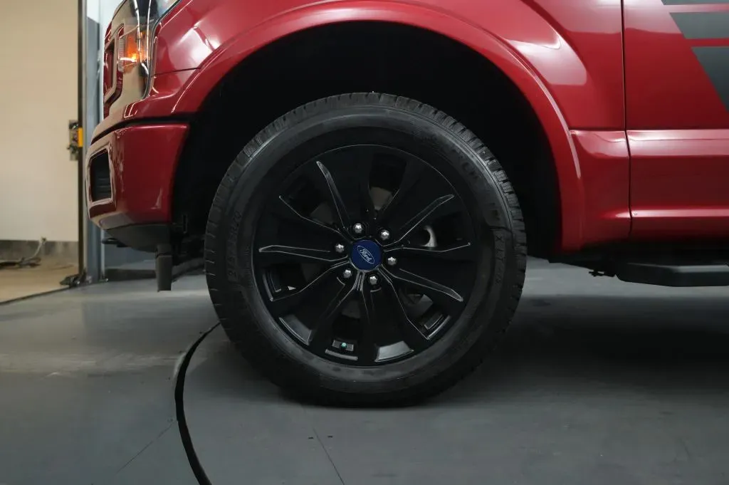 Ford F-150 photo 10