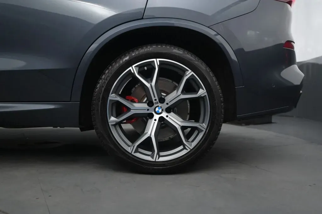 BMW X5 photo 15