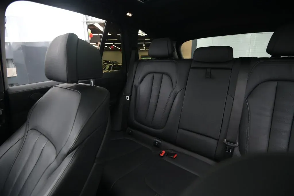 BMW X5 photo 44