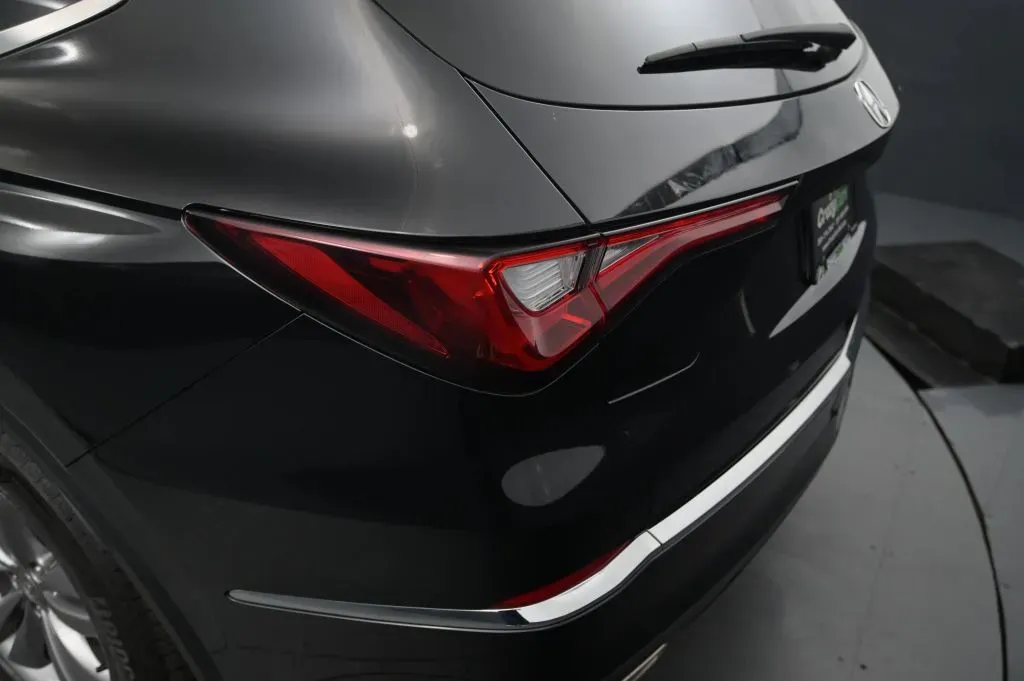 Acura MDX photo 14