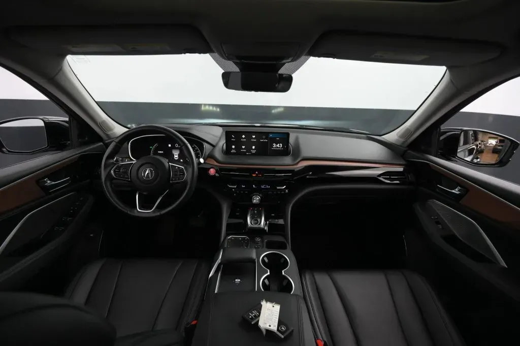 Acura MDX photo 30