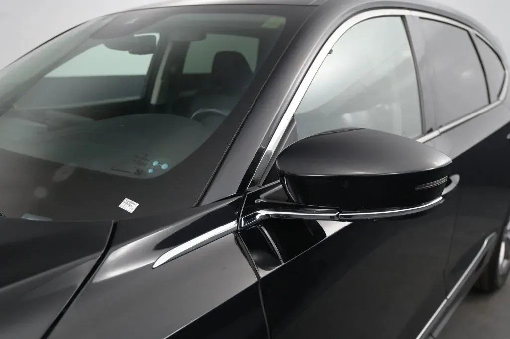 Acura MDX photo 10