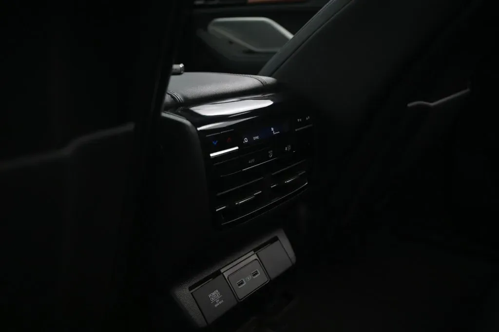 Acura MDX photo 46