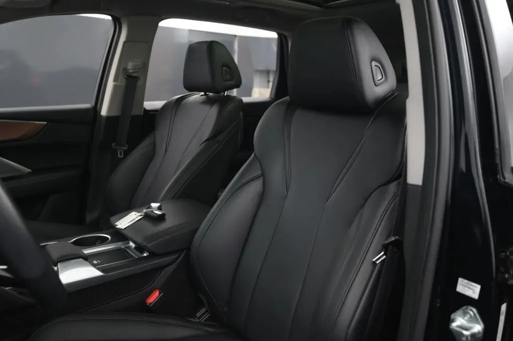 Acura MDX photo 42