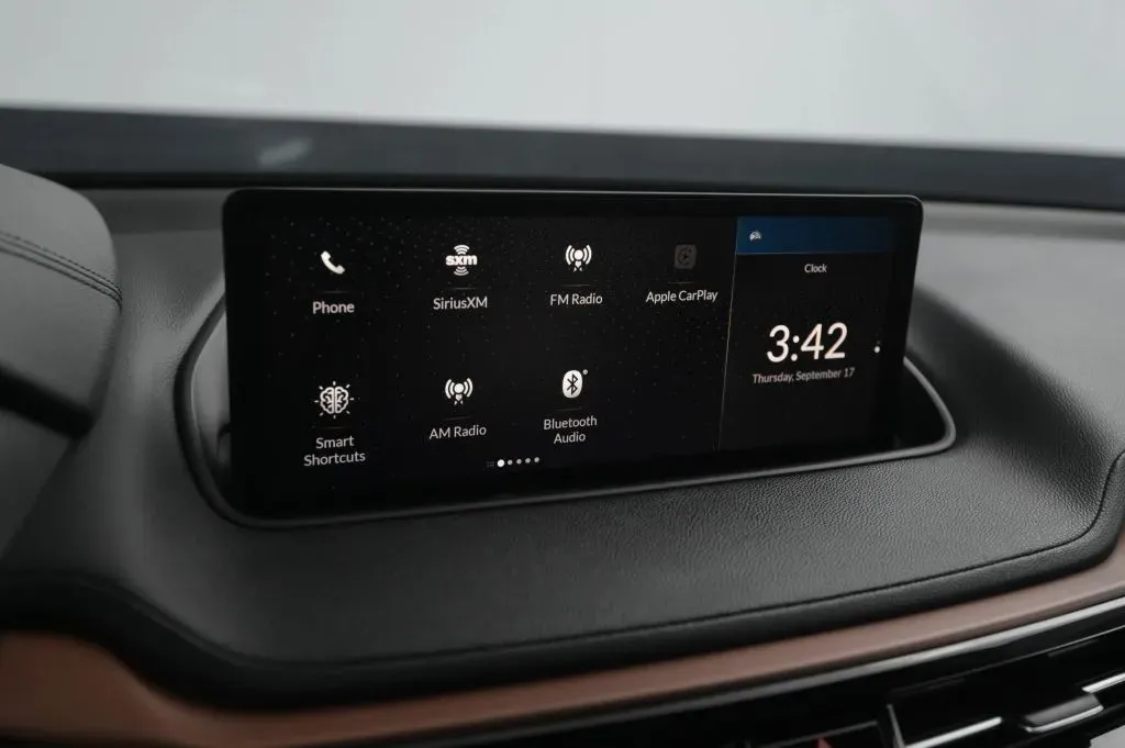 Acura MDX photo 24