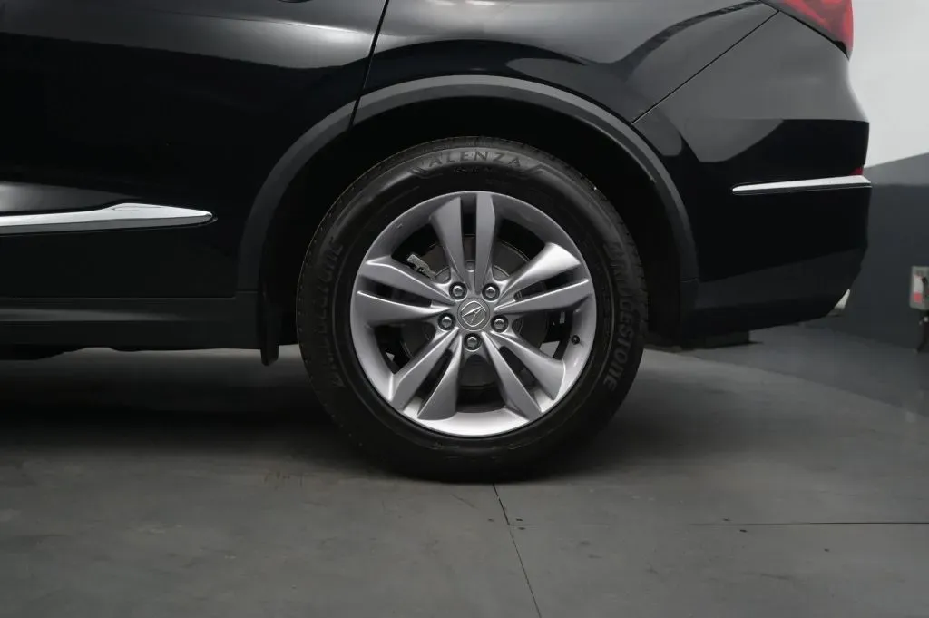 Acura MDX photo 13