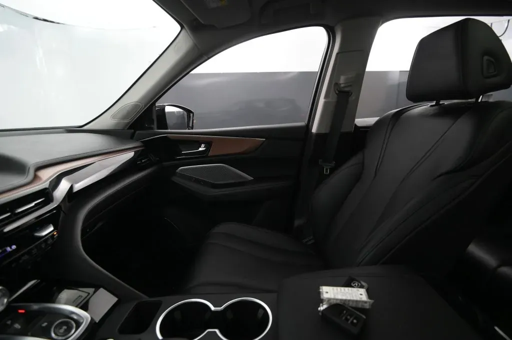 Acura MDX photo 28