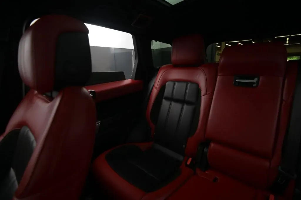 Land Rover Range Rover Sport photo 29