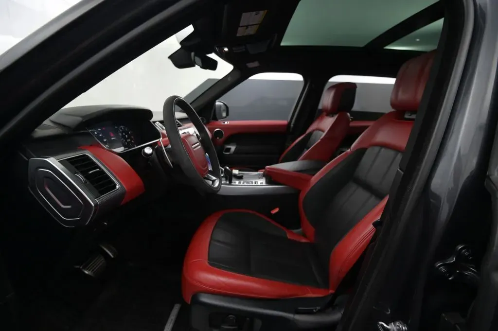 Land Rover Range Rover Sport photo 39