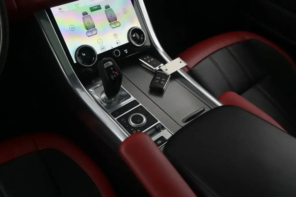 Land Rover Range Rover Sport photo 36