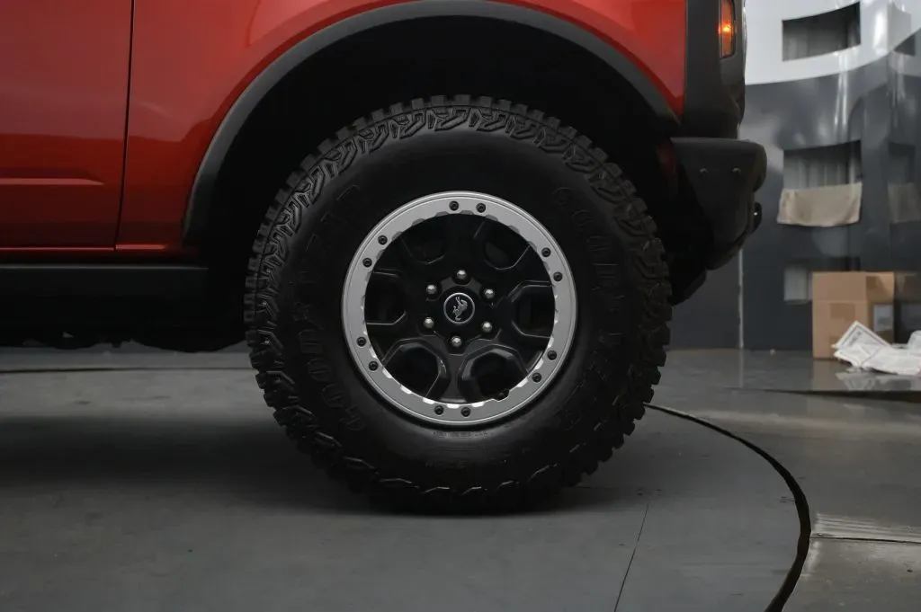 Ford Bronco photo 19