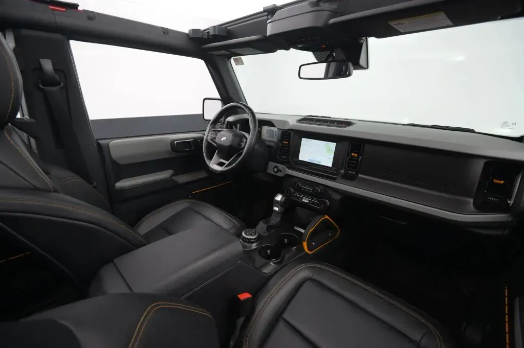 Ford Bronco photo 49