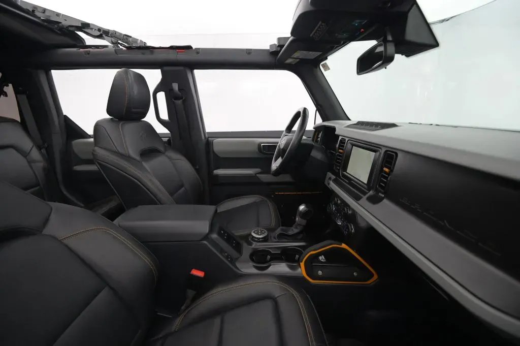 Ford Bronco photo 51