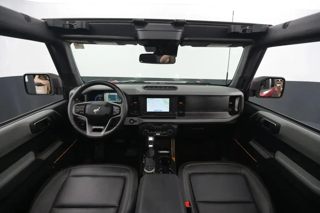 Ford Bronco photo 31