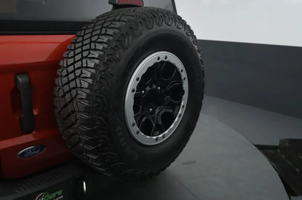 Ford Bronco photo 16