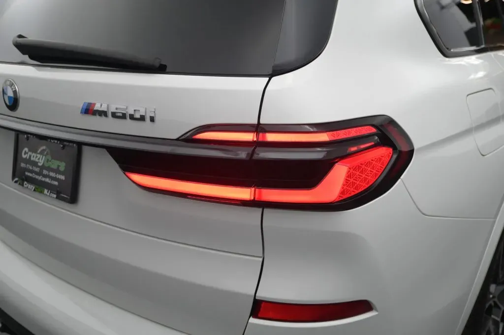 BMW X7 photo 18