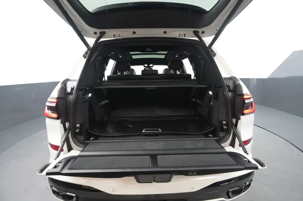BMW X7 photo 53