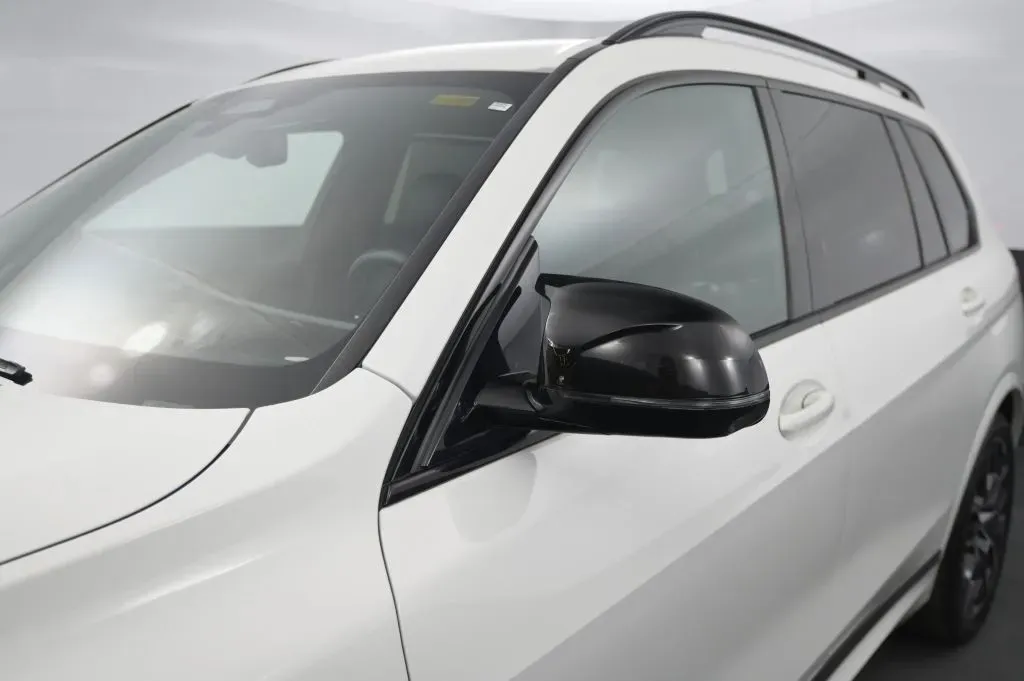 BMW X7 photo 11