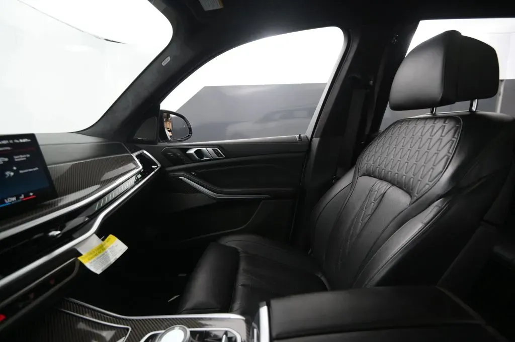 BMW X7 photo 31