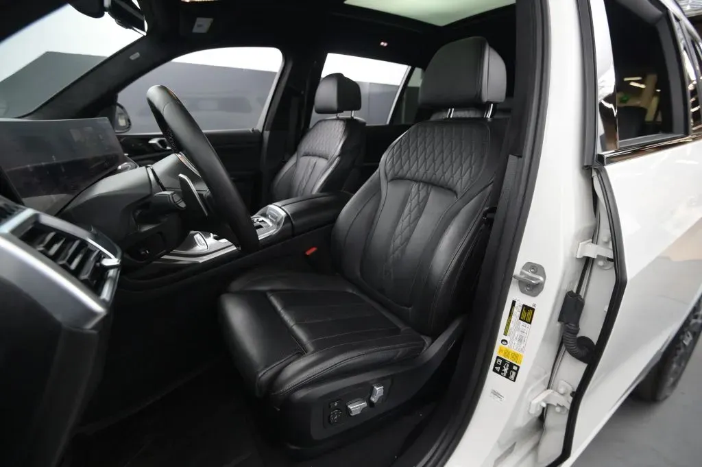 BMW X7 photo 45
