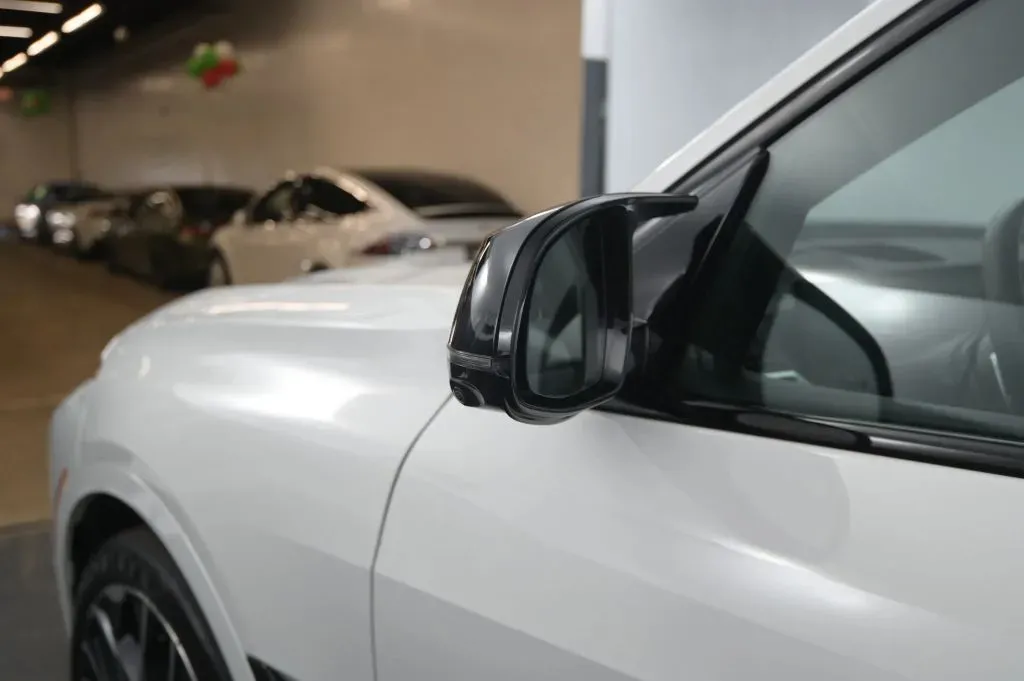 BMW X7 photo 12