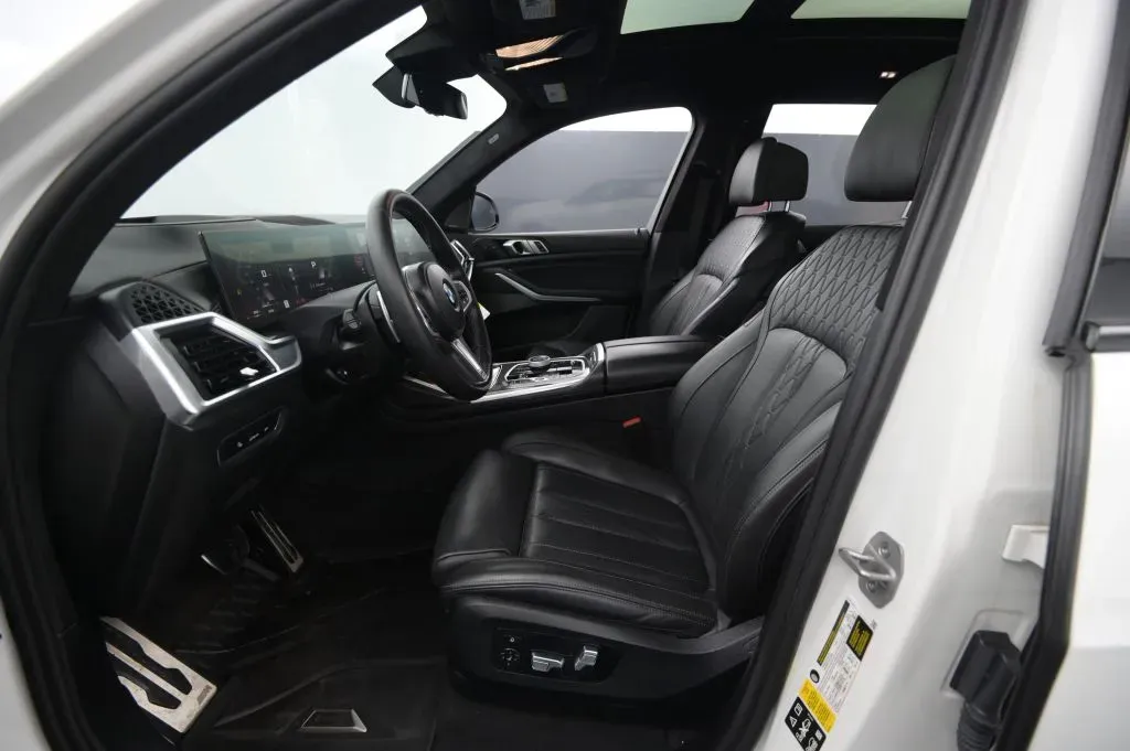 BMW X7 photo 43