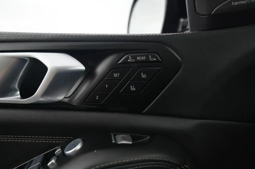 BMW X7 photo 33